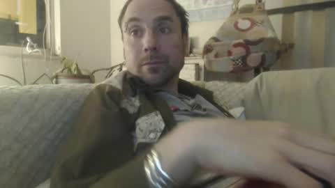 Snapshot of treehuggerhemp chatting on December 5, 2025, 7:50 am TreeHugger queer online show from December 5, 2025, 7:50 am