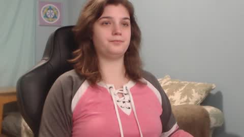 TreeJeanne online show from December 5, 2024, 12:08 am