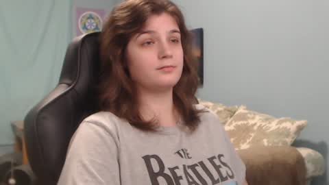 TreeJeanne online show from December 10, 2024, 4:38 pm