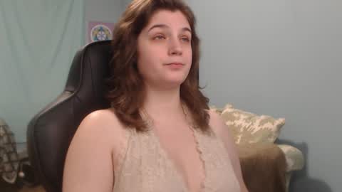 TreeJeanne online show from December 12, 2024, 12:55 pm