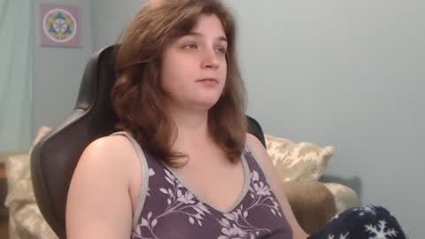 TreeJeanne online show from December 13, 2024, 12:06 pm