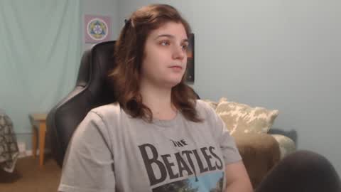 TreeJeanne online show from December 15, 2024, 12:28 pm