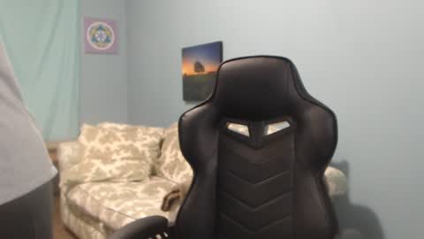 TreeJeanne online show from December 15, 2024, 3:42 pm