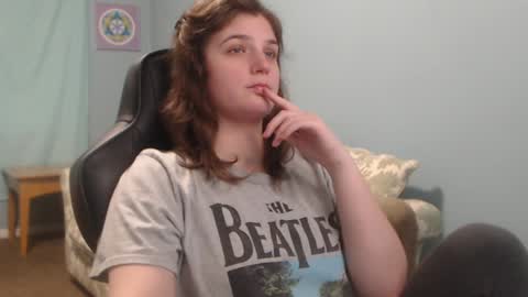 TreeJeanne online show from December 15, 2024, 7:21 pm