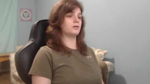 TreeJeanne online show from December 16, 2024, 4:16 pm