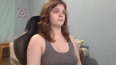 TreeJeanne online show from December 17, 2024, 4:32 pm