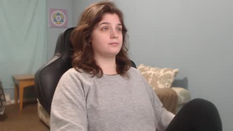 TreeJeanne online show from December 23, 2024, 5:22 pm