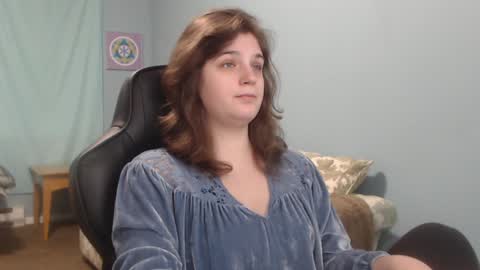 TreeJeanne online show from December 31, 2024, 7:29 pm