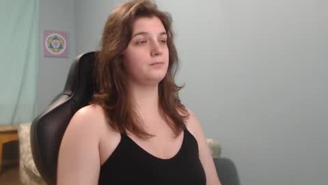 TreeJeanne online show from February 25, 2025, 5:04 pm