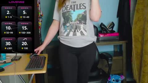 TreeJeanne online show from December 16, 2025, 5:18 pm