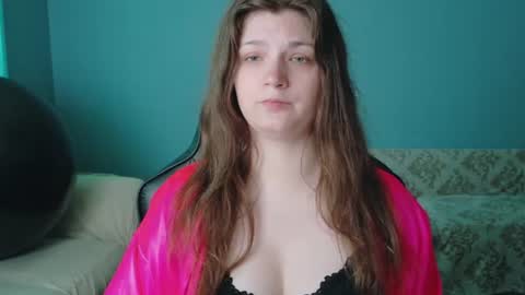 TreeJeanne online show from June 24, 2026, 8:41 pm