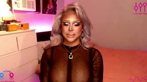 Jade online show from June 26, 2026, 2:43 pm