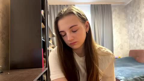 Tina online show from April 22, 2026, 6:05 am