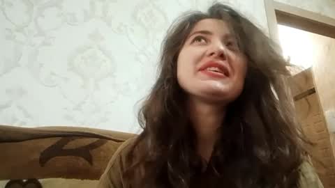 Bella online show from April 22, 2026, 11:12 am