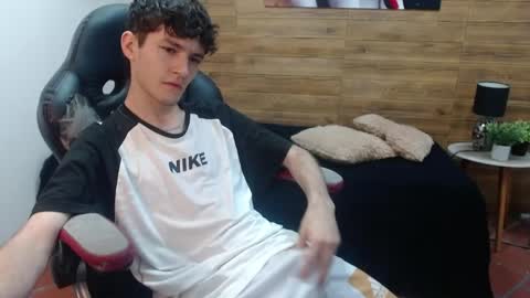 trevor_mob online show from May 8, 2026, 8:25 pm