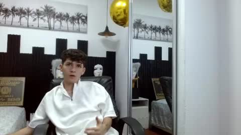 Snapshot of trevor_mob chatting on June 23, 2026, 8:29 pm trevor_mob online show from June 23, 2026, 8:29 pm