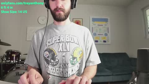 Snapshot of treyanthony chatting on January 25, 2025, 3:41 pm decentanthony online show from January 25, 2025, 3:41 pm