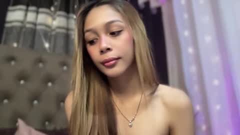 Snapshot of triana_ortega chatting on December 15, 2024, 11:42 pm Triana online show from December 15, 2024, 11:42 pm