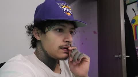 - trieone online show from December 19, 2025, 1:51 pm