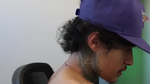 Snapshot of trieone chatting on January 17, 2026, 10:35 pm - trieone online show from January 17, 2026, 10:35 pm