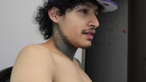 Snapshot of trieone chatting on February 11, 2026, 1:54 am - trieone online show from February 11, 2026, 1:54 am