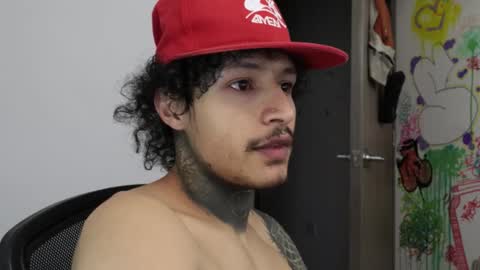 Snapshot of trieone chatting on February 19, 2026, 2:18 am - trieone online show from February 19, 2026, 2:18 am