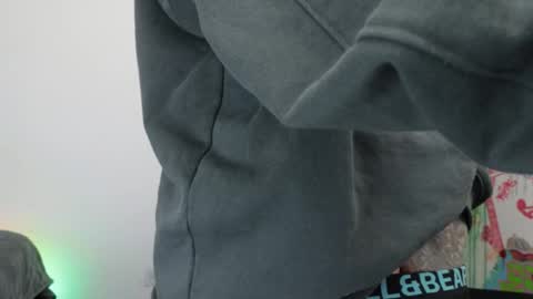 Snapshot of trieone chatting on February 25, 2026, 2:59 pm - trieone online show from February 25, 2026, 2:59 pm