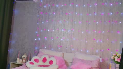 Snapshot of trinnitysweet chatting on March 12, 2026, 6:47 pm Luna online show from March 12, 2026, 6:47 pm