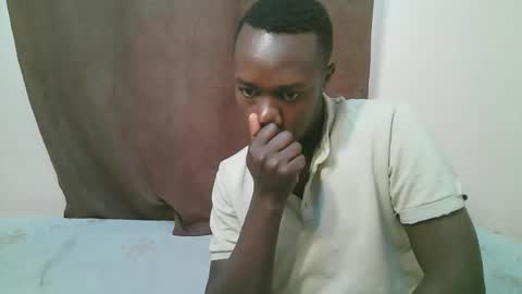 Snapshot of trisbaby3 chatting on October 29, 2025, 8:49 am Tris6 online show from October 29, 2025, 8:49 am