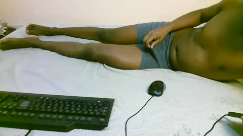 Snapshot of trisbaby3 chatting on November 28, 2025, 11:46 am Tris6 online show from November 28, 2025, 11:46 am