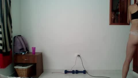 Snapshot of trisha_miller chatting on October 8, 2025, 3:42 pm Trisha Miller online show from October 8, 2025, 3:42 pm