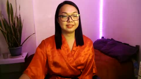 Snapshot of trishakera chatting on February 6, 2025, 1:54 pm trisha online show from February 6, 2025, 1:54 pm