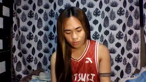 Trishia00 online show from October 30, 2025, 2:18 pm