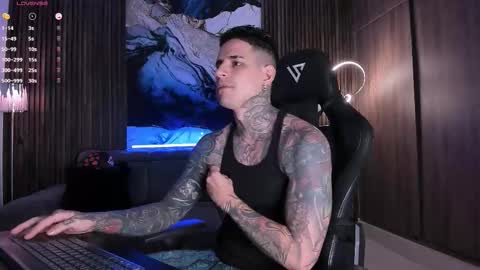 Snapshot of trisstan_ chatting on October 22, 2025, 10:09 pm Alexander online show from October 22, 2025, 10:09 pm