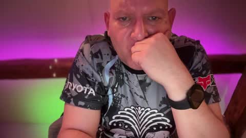 Triton online show from April 20, 2026, 10:44 pm