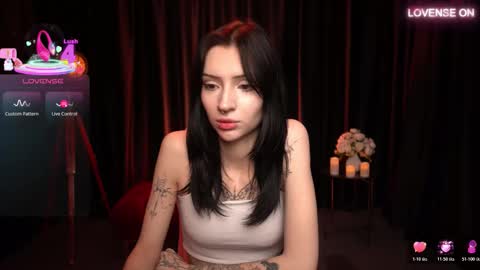 Snapshot of trix_void chatting on November 12, 2025, 10:15 am trix_void online show from November 12, 2025, 10:15 am