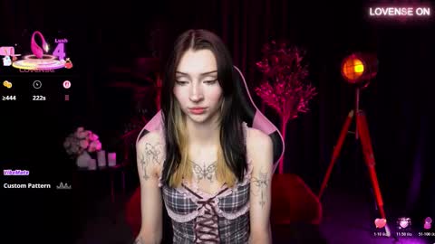 Snapshot of trix_void chatting on February 20, 2026, 10:49 am trix_void online show from February 20, 2026, 10:49 am