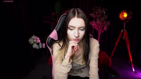 Snapshot of trix_void chatting on February 21, 2026, 11:55 am trix_void online show from February 21, 2026, 11:55 am