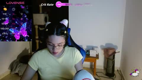 Snapshot of trixie_tangg chatting on February 4, 2026, 2:17 am Kitty online show from February 4, 2026, 2:17 am