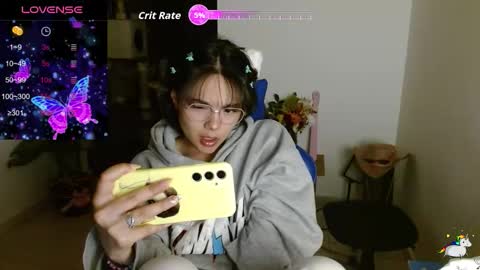 Snapshot of trixie_tangg chatting on March 3, 2026, 1:34 am Kitty online show from March 3, 2026, 1:34 am