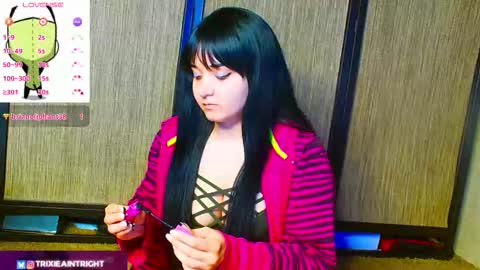 Snapshot of trixiedoescamcam chatting on November 4, 2025, 11:04 pm trixiedoescamcam online show from November 4, 2025, 11:04 pm