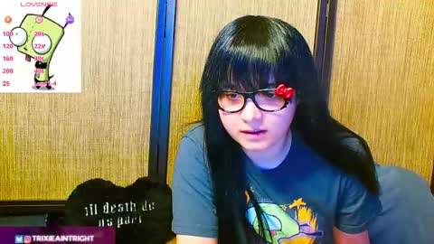 Snapshot of trixiedoescamcam chatting on November 17, 2025, 10:59 pm trixiedoescamcam online show from November 17, 2025, 10:59 pm