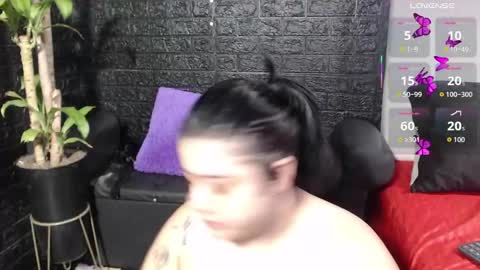 trixxiee_ online show from September 23, 2025, 10:07 am