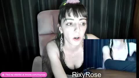 Snapshot of trixyrose chatting on December 4, 2024, 2:20 am RixyRose online show from December 4, 2024, 2:20 am