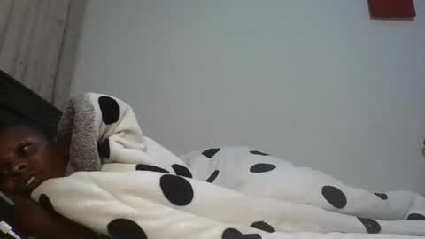 trizzer2030 online show from November 19, 2025, 8:09 pm