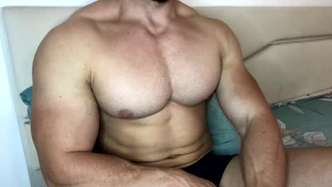 Troncq online show from October 2, 2025, 1:07 pm