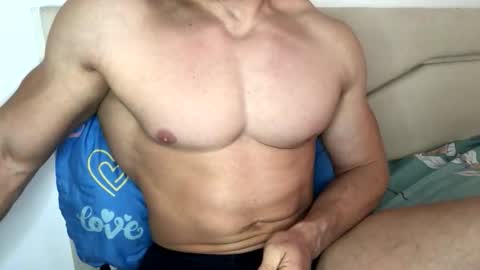 Troncq online show from December 2, 2025, 10:20 am