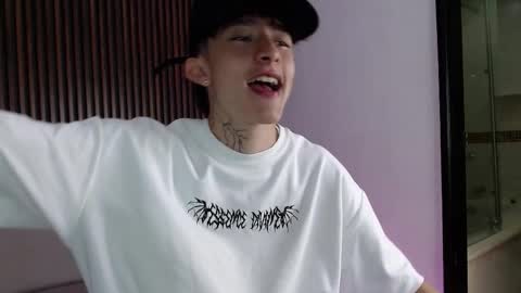 Snapshot of troy_rouge chatting on October 6, 2025, 7:22 pm Troy online show from October 6, 2025, 7:22 pm