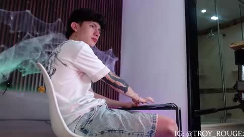 Snapshot of troy_rouge chatting on October 20, 2025, 7:25 pm Troy online show from October 20, 2025, 7:25 pm