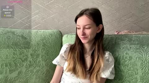 Hello Viola here   Help me to make 50 thumbs up 333 online show from April 1, 2026, 8:48 am